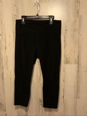 Athleta Black High-Rise Capri Leggings